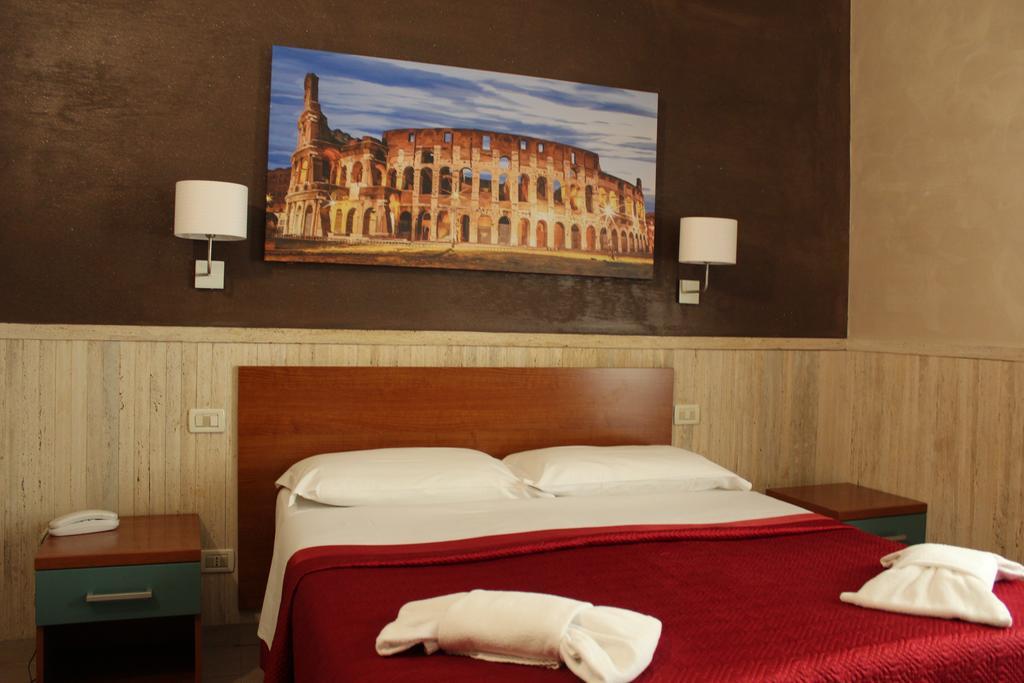 Hotel Pyramid Рим Екстериор снимка