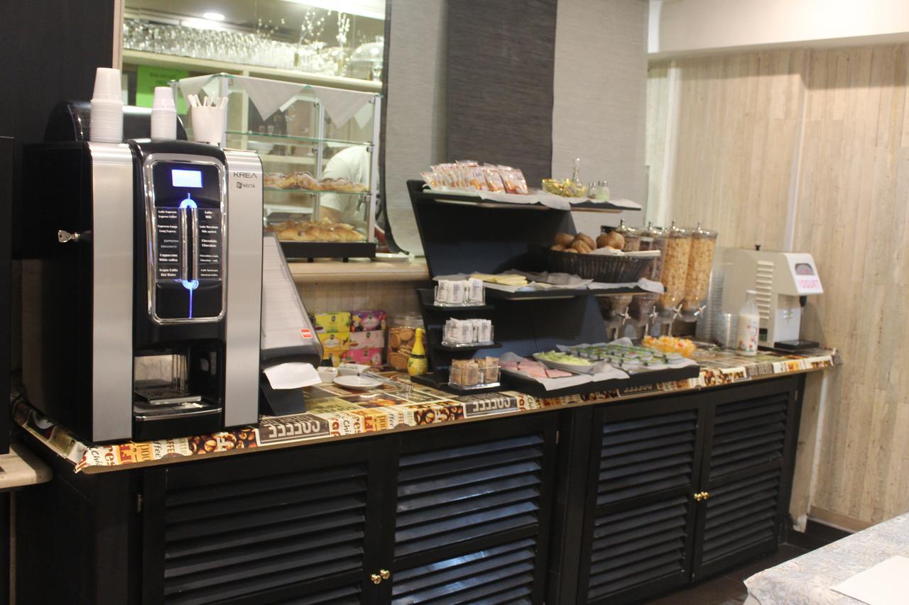 Hotel Pyramid Рим Екстериор снимка